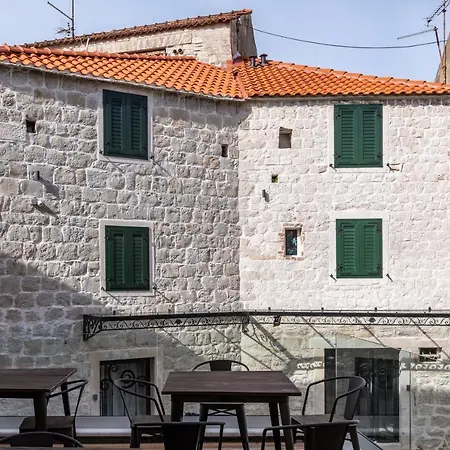 Historic Plaza Varos (adults Only) Split