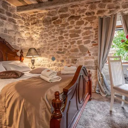 Historic Plaza Varos (adults Only) Hotel 4*