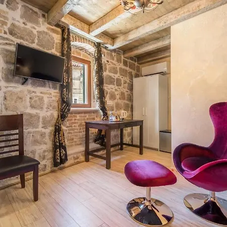 Hotel Historic Plaza Varos (adults Only) Split