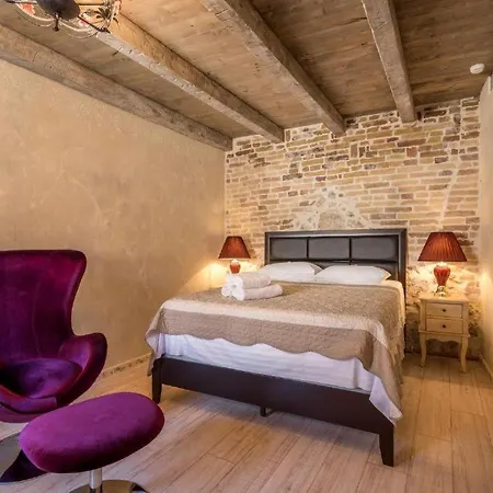 Historic Plaza Varos (adults Only) 4* Split