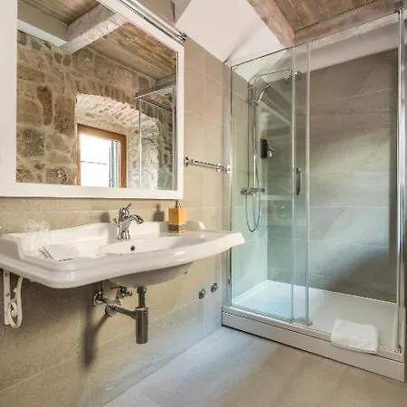 Historic Plaza Varos (adults Only) Hotel