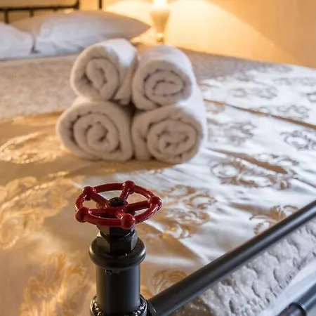 Otel Historic Plaza Varos (adults Only)