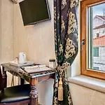 酒店 Historic Plaza Varos (adults Only) 4*