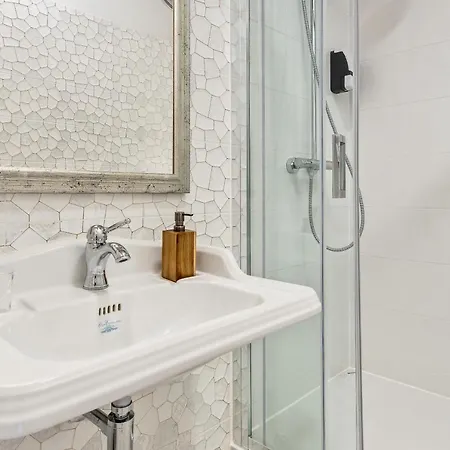 Historic Plaza Varos (adults Only) ホテル 4*