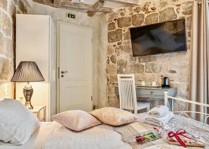 Historic Plaza Varos (adults Only) 4* Split