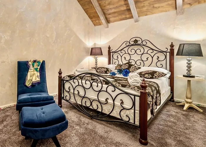 Historic Plaza Varos (adults Only) Hotel