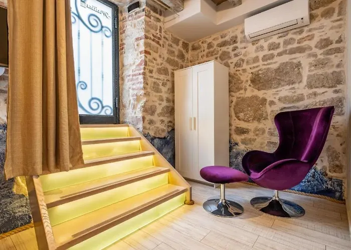 Historic Plaza Varos (adults Only)